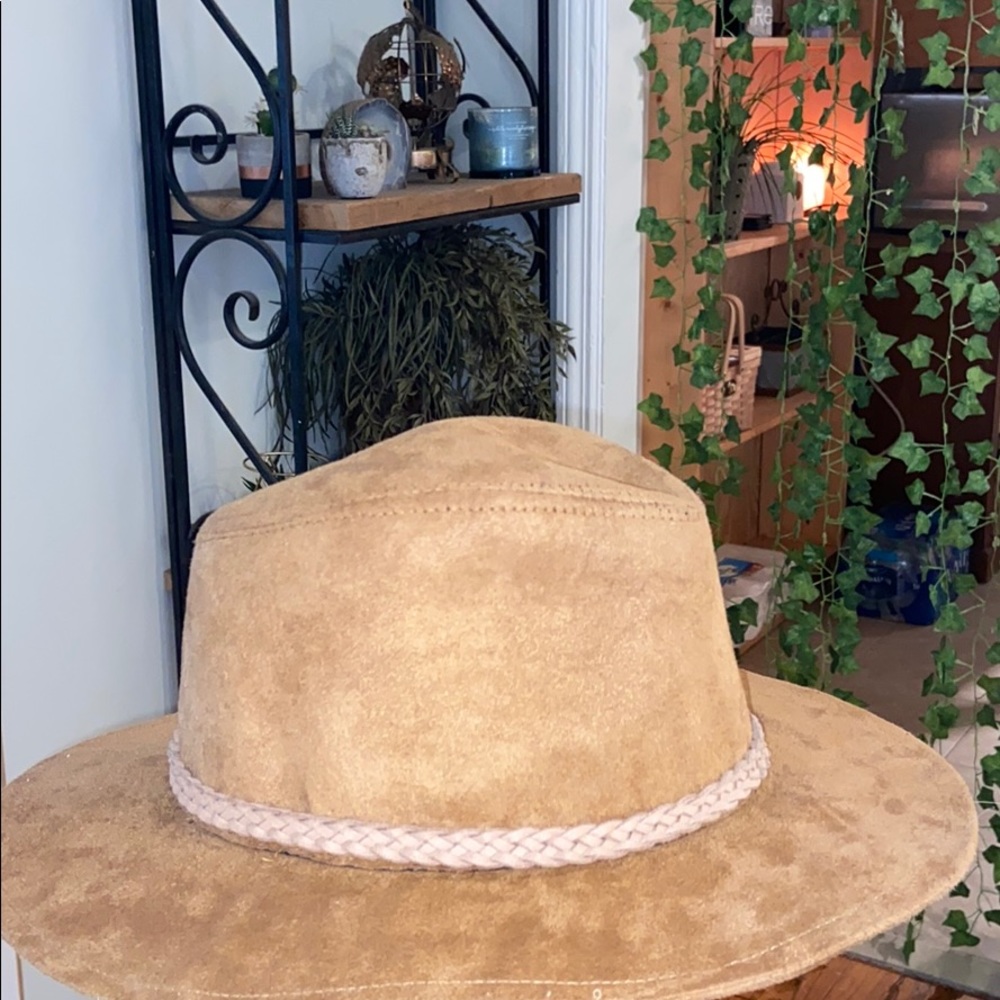 Earthbound Hat